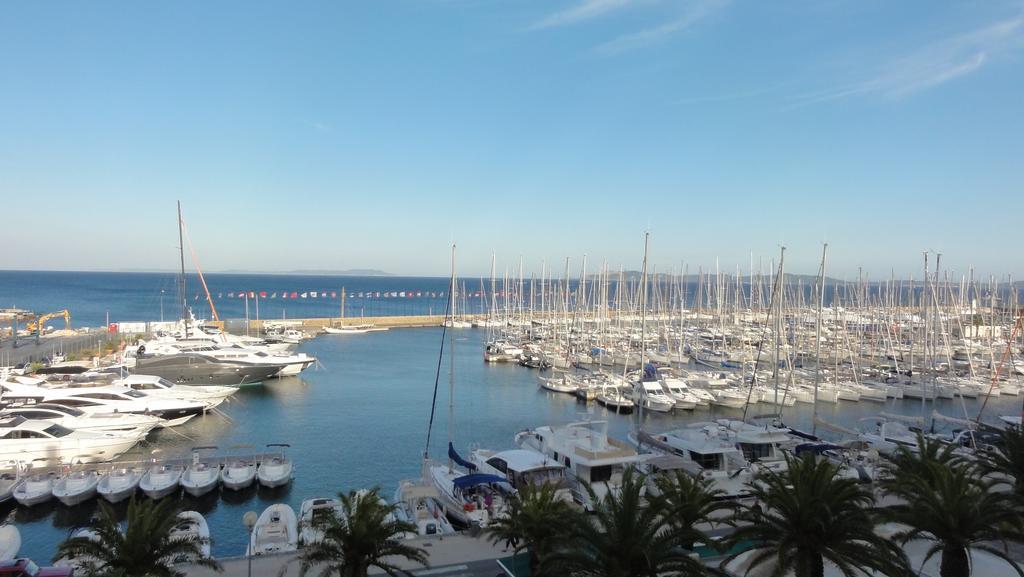 Cajun Apartment Hyeres Luaran gambar